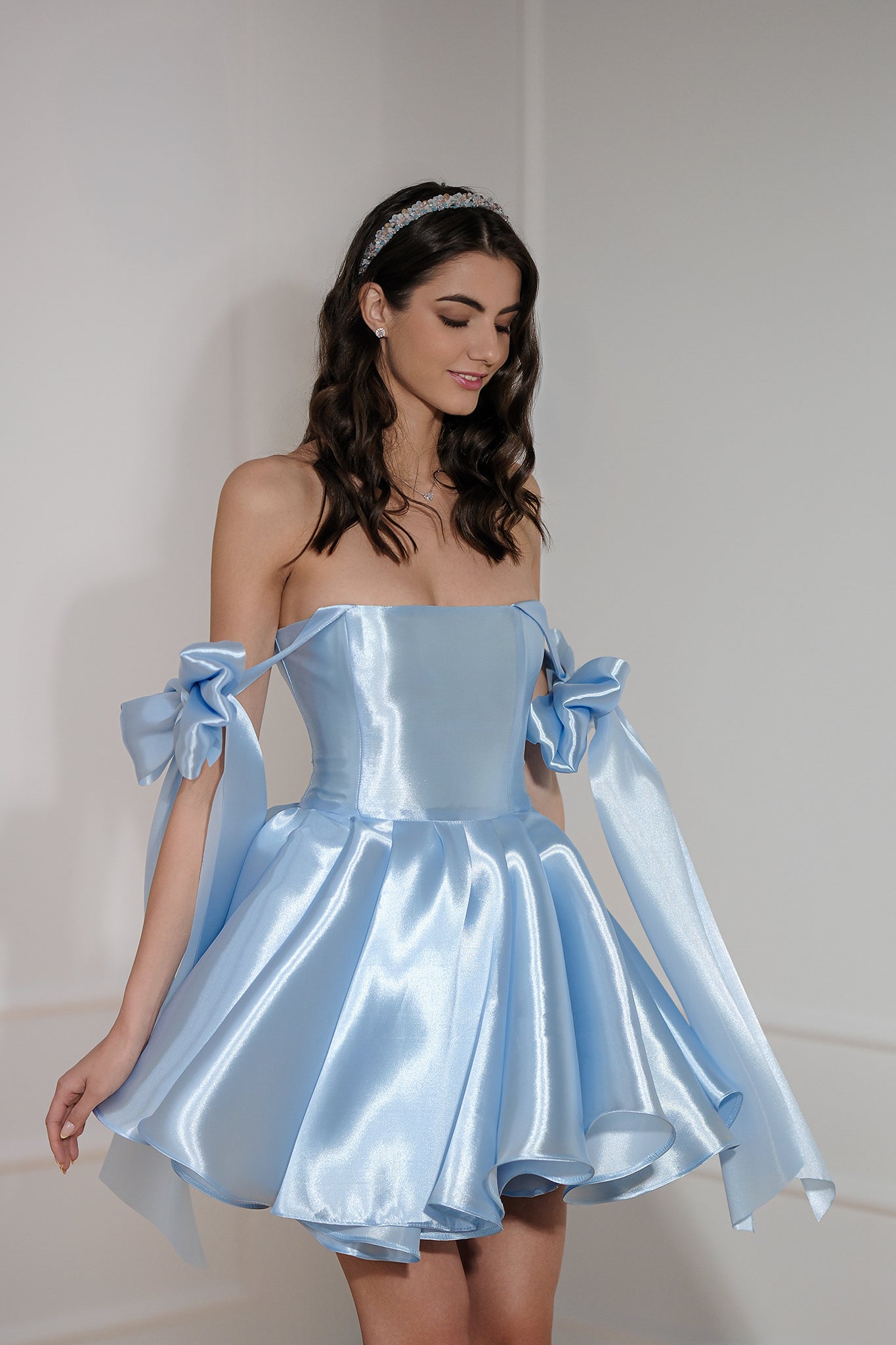Коктейлна рокля в светлосиньо: Princess Blossom