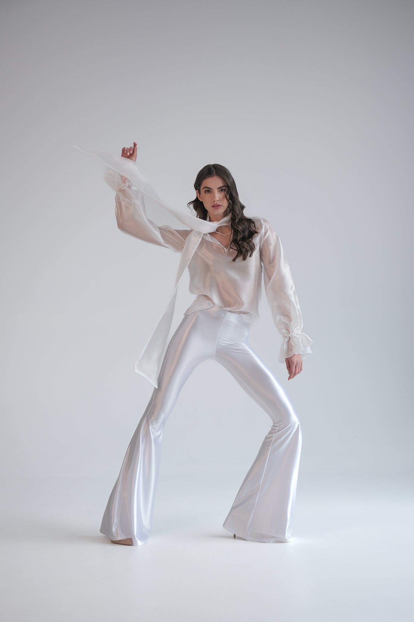 Клин с металически ефект в бяло: Luster