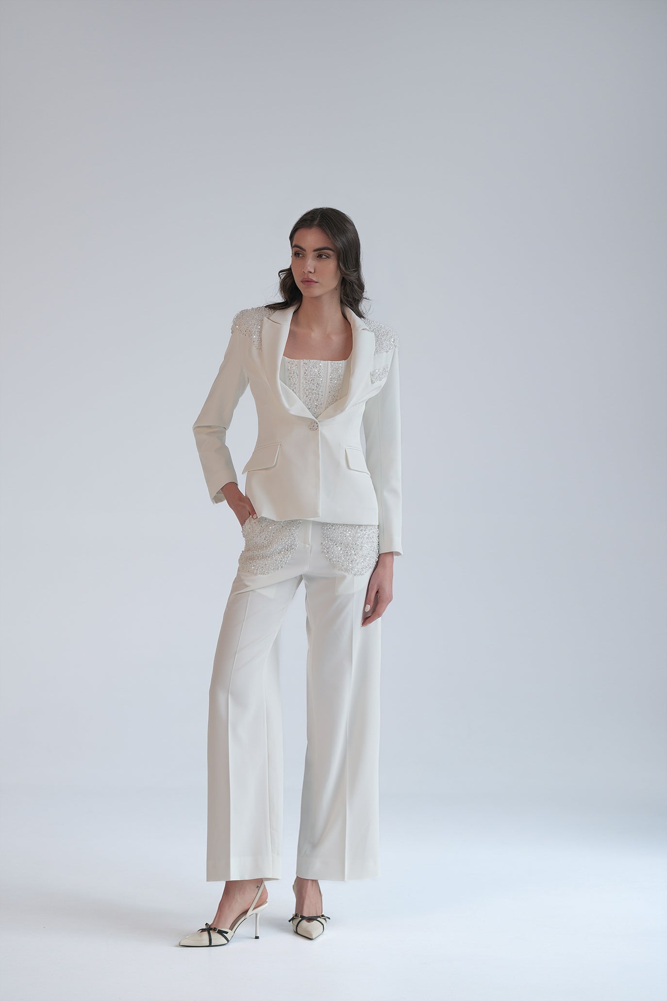 Сако с блестящи елементи в бяло: Selenes