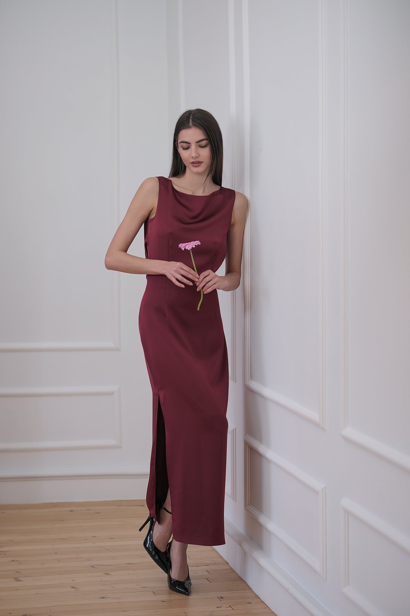 Дълга елегантна рокля в бордо: Sena