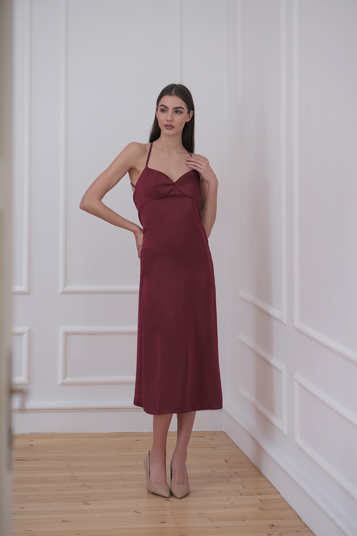 Комплект рокля и жилетка в бордо: Luxury Eve