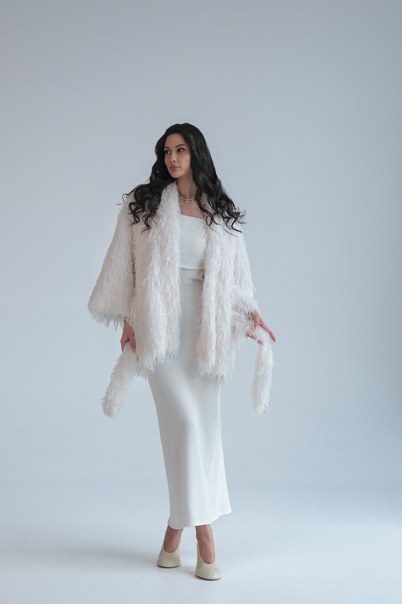 Жилетка / палто в бяло: Regina