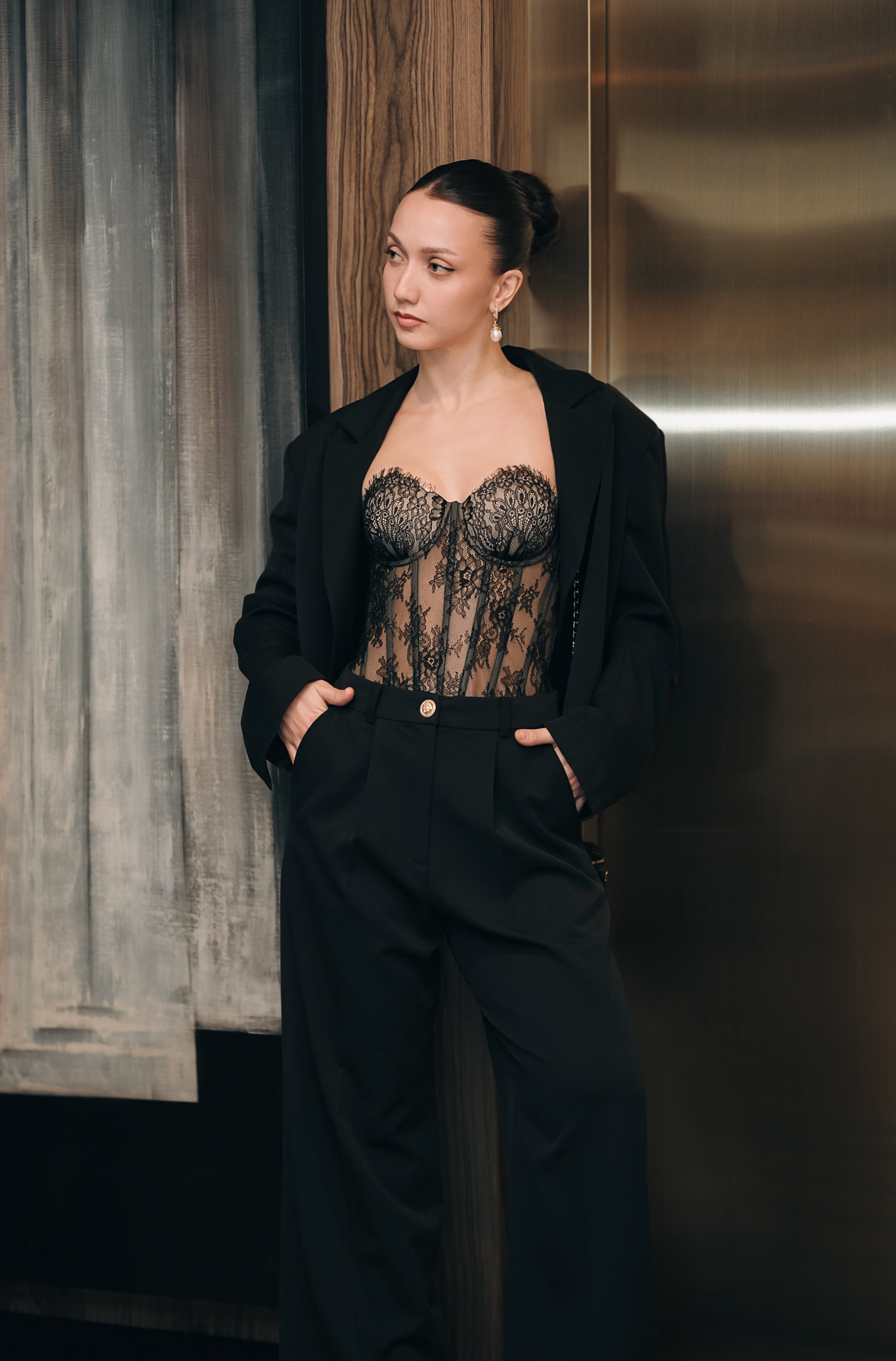 Костюм от две части в черно: Teodora