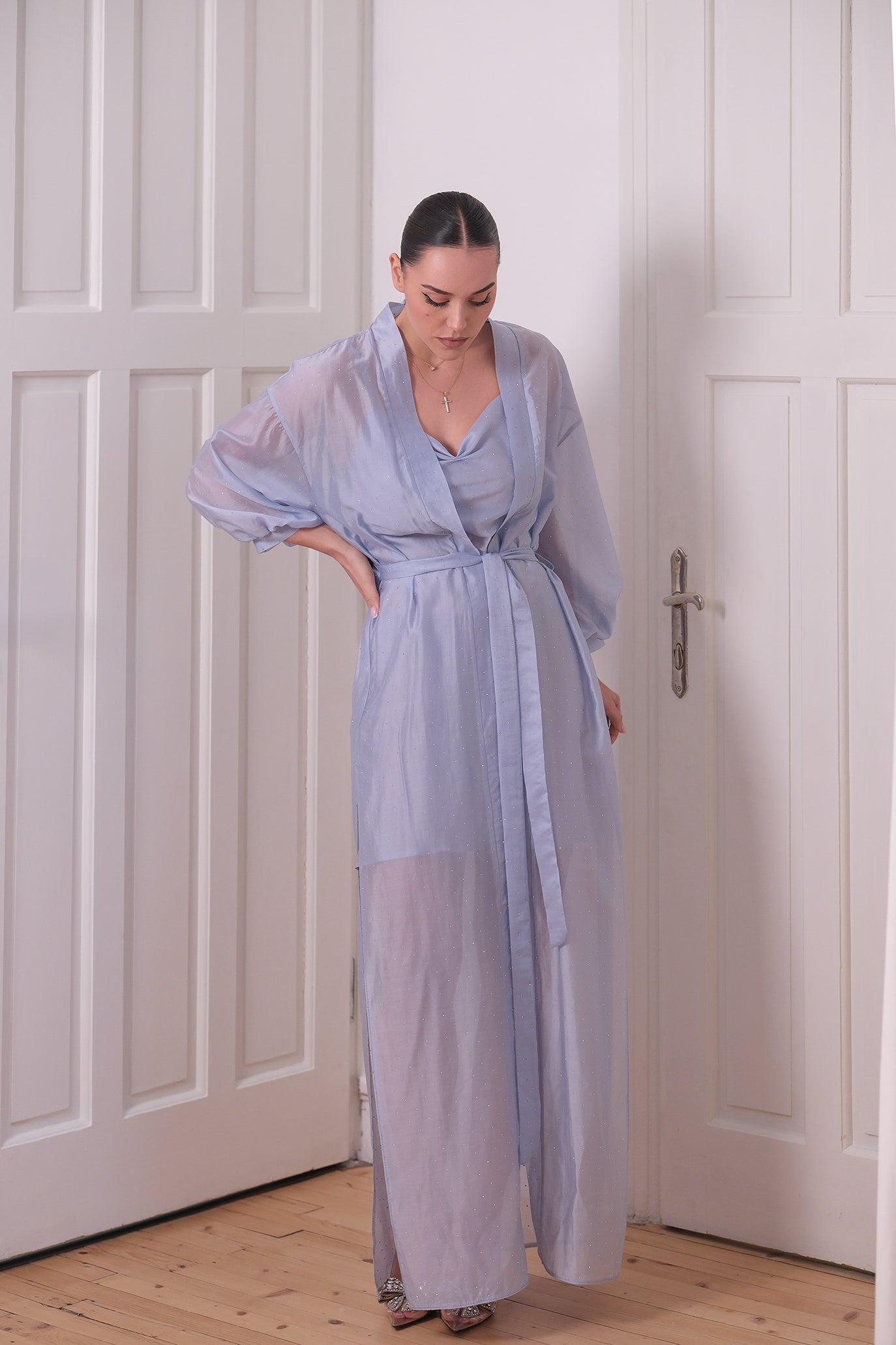 Сатенена рокля в светлосиньо: Glowin