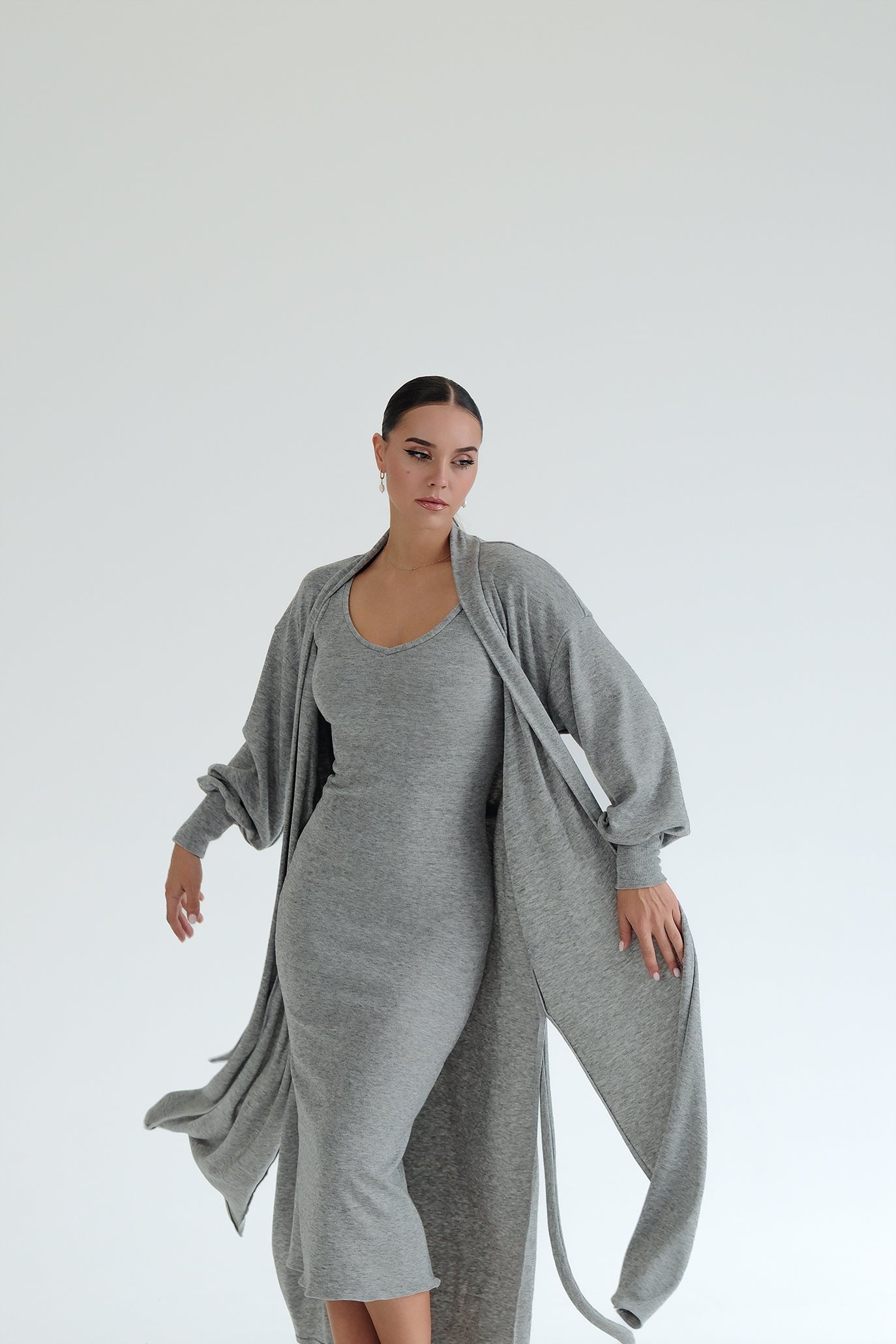 Рокля и жилетка в сиво: Amoria Soft