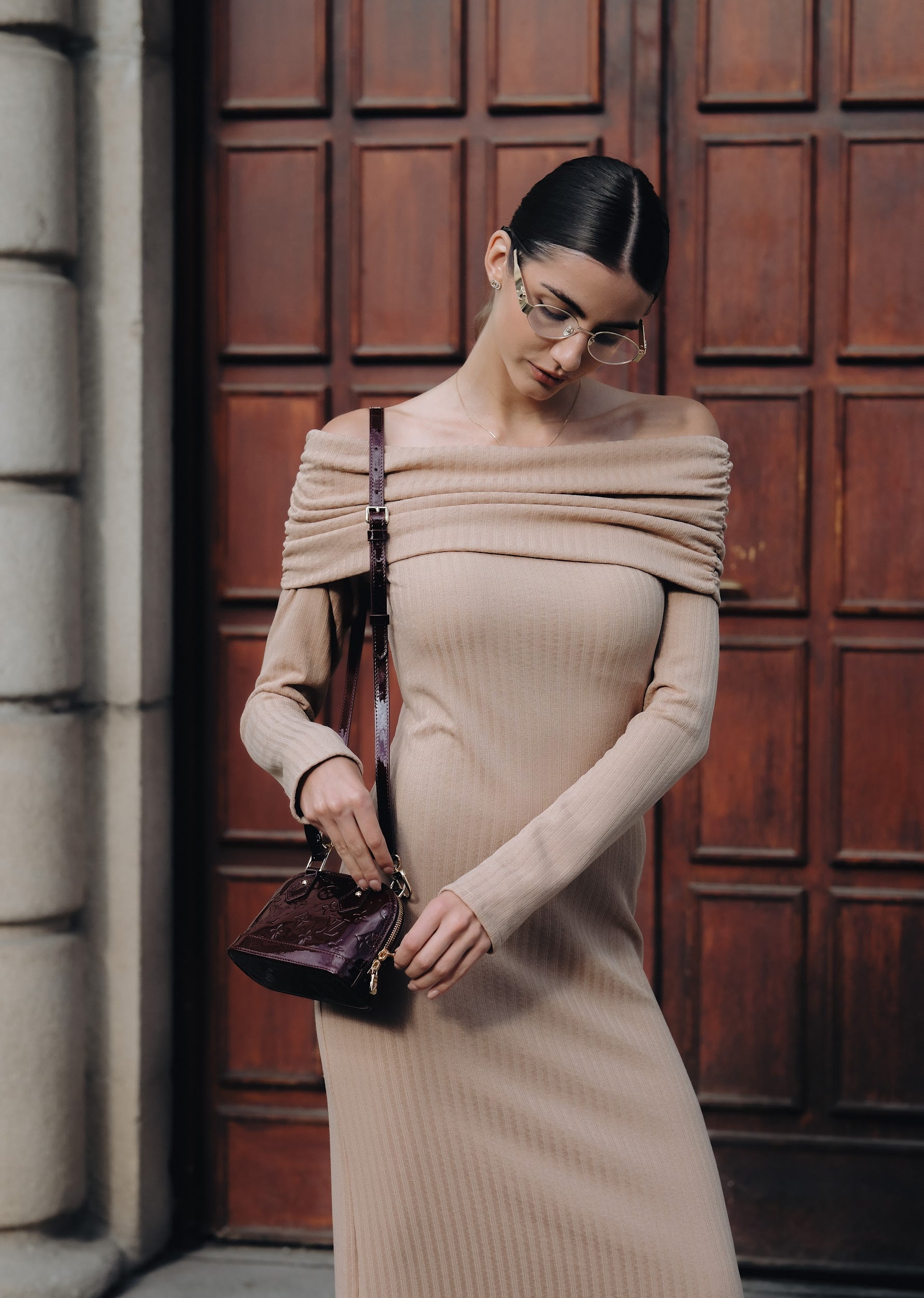 Дълга рокля с ръкави в бежово: Berlinda