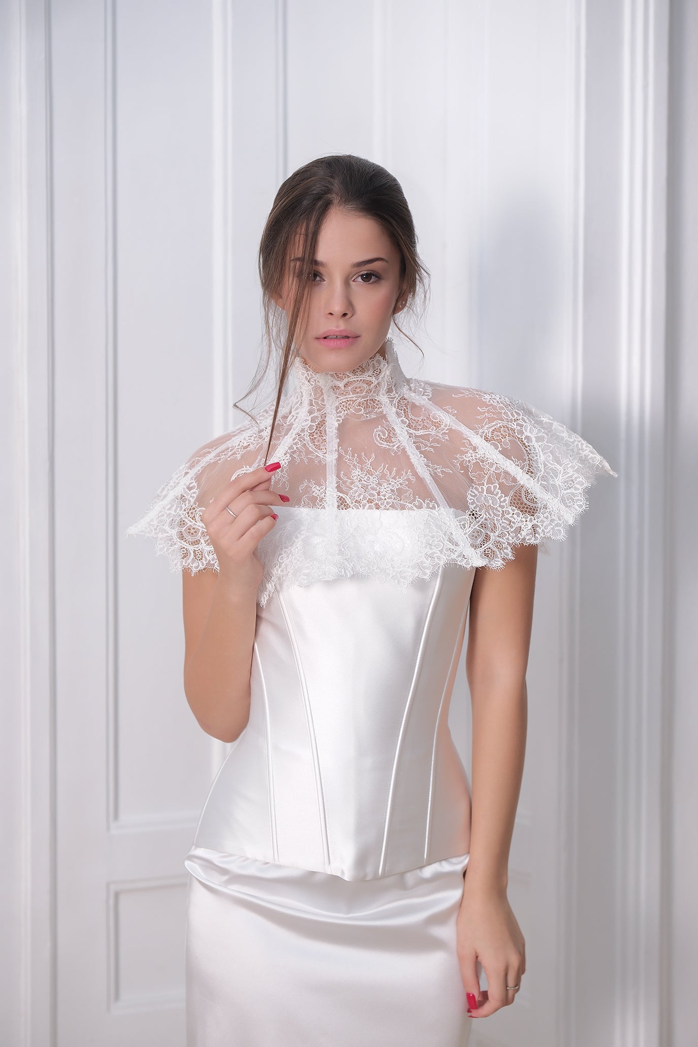 Ръчно изработена дантелена яка в бяло: Florence