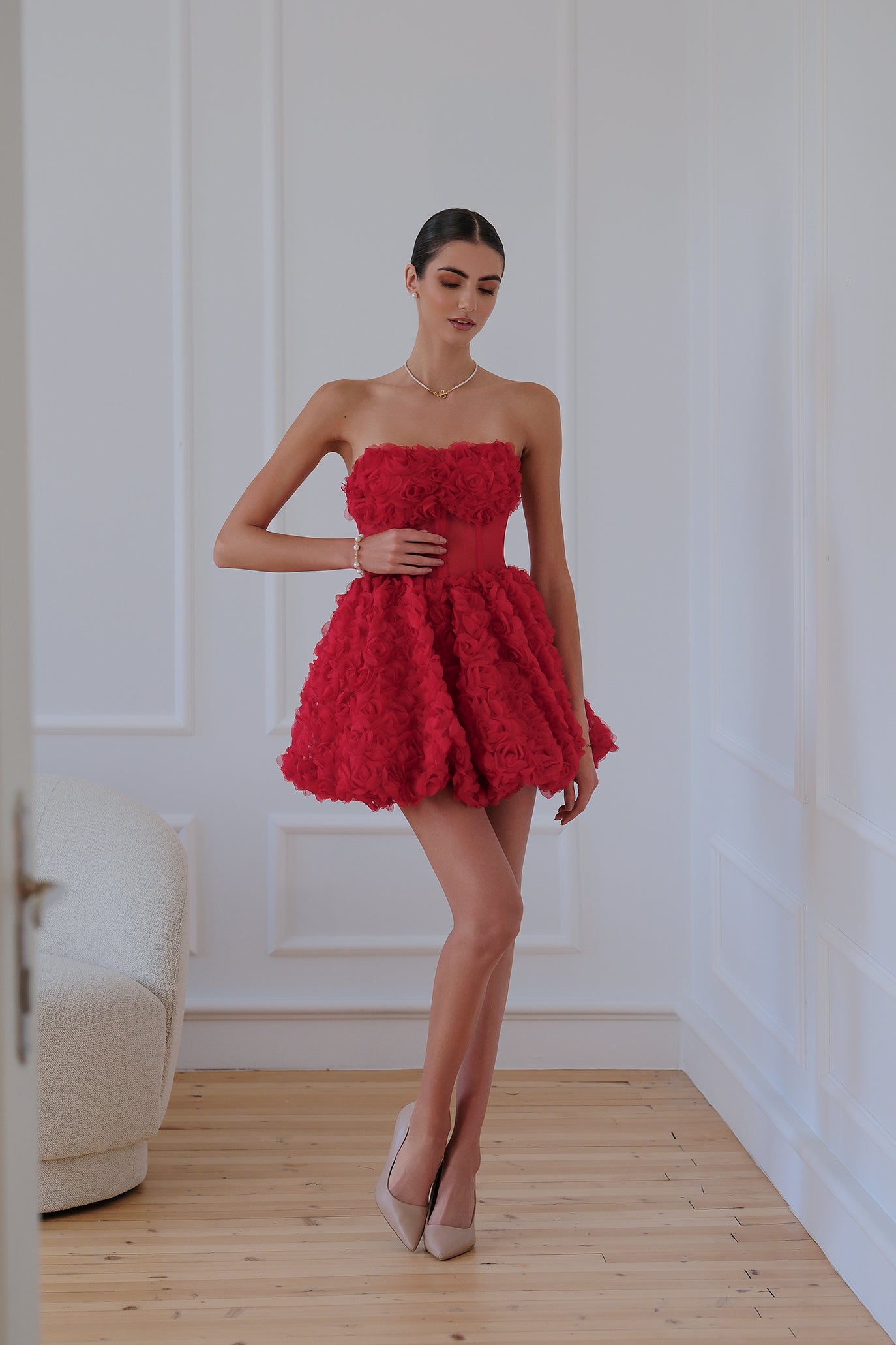 Корсетна рокля в червено: Miorena Rose