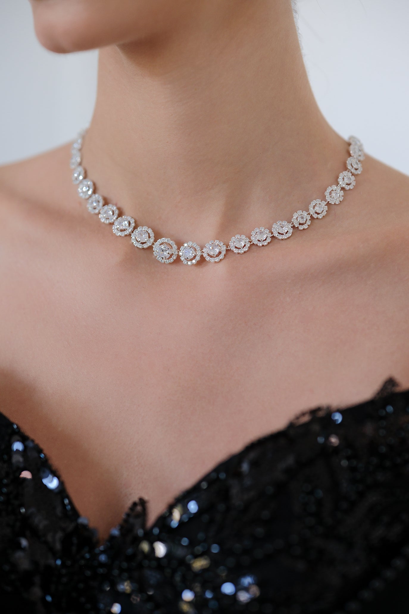 Комплект от колие и обеци: Graciela