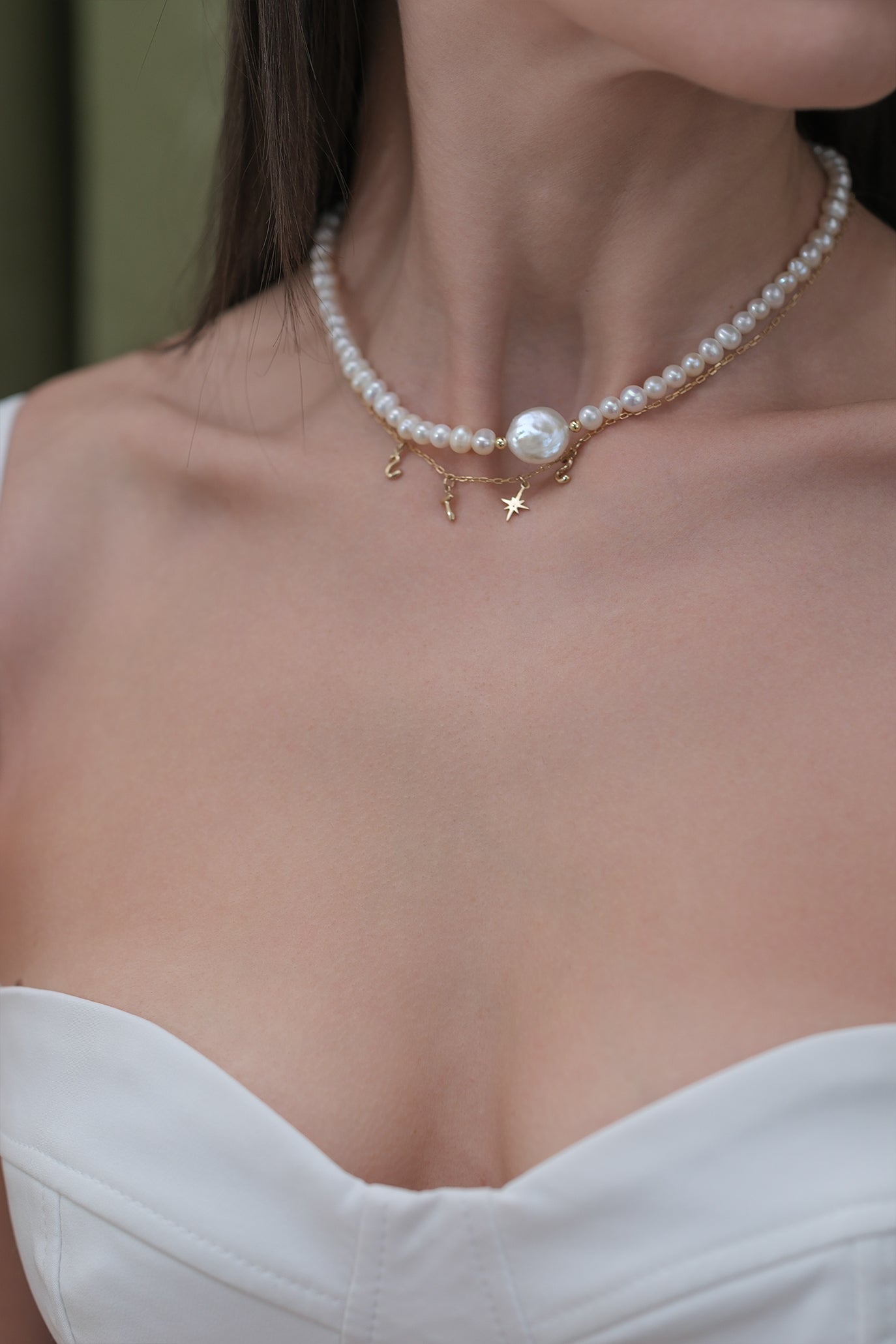 Корсетна рокля в бяло: Alexina