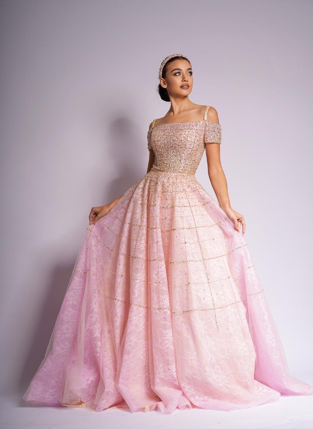 Официална рокля: Barbie