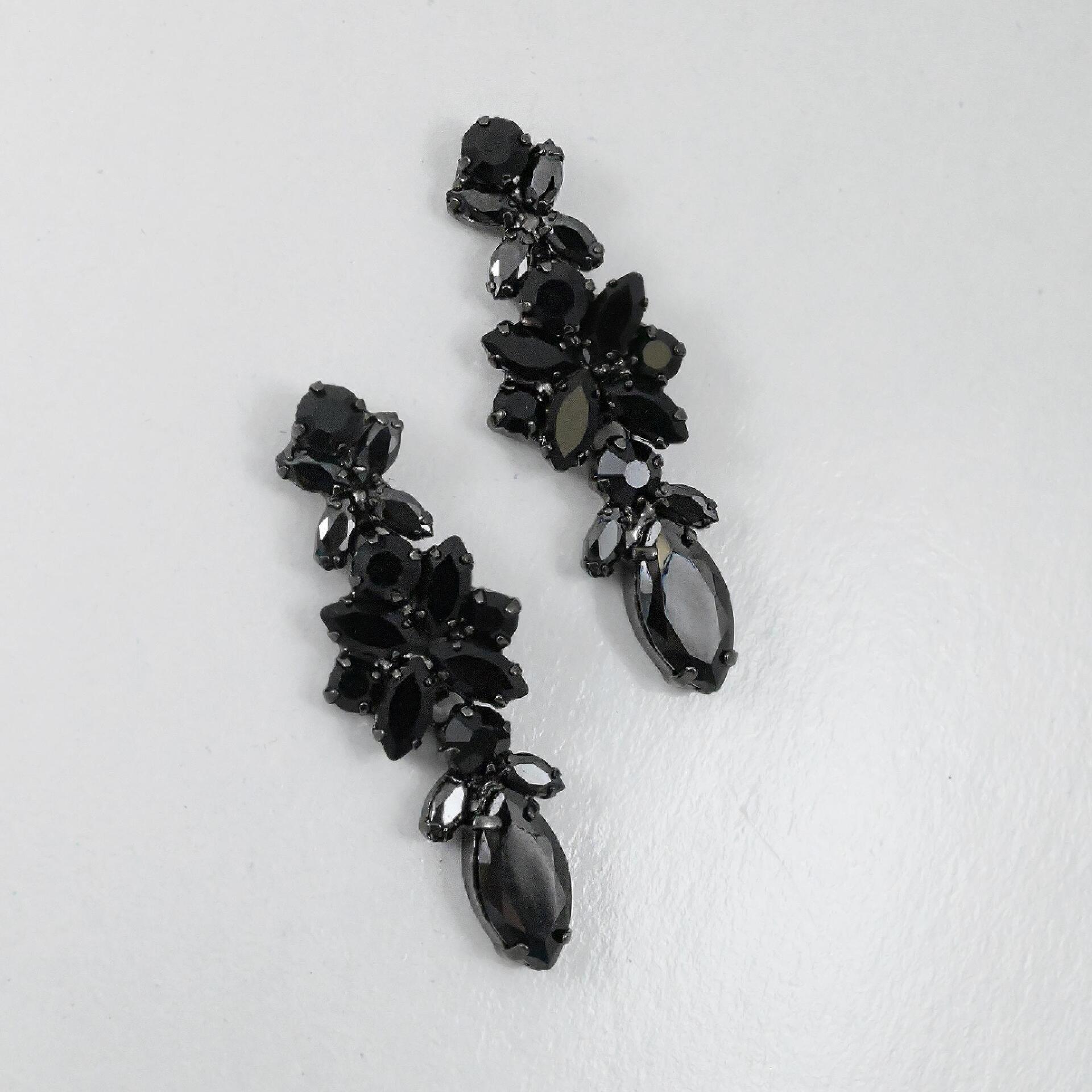 Обеци: Black Opium