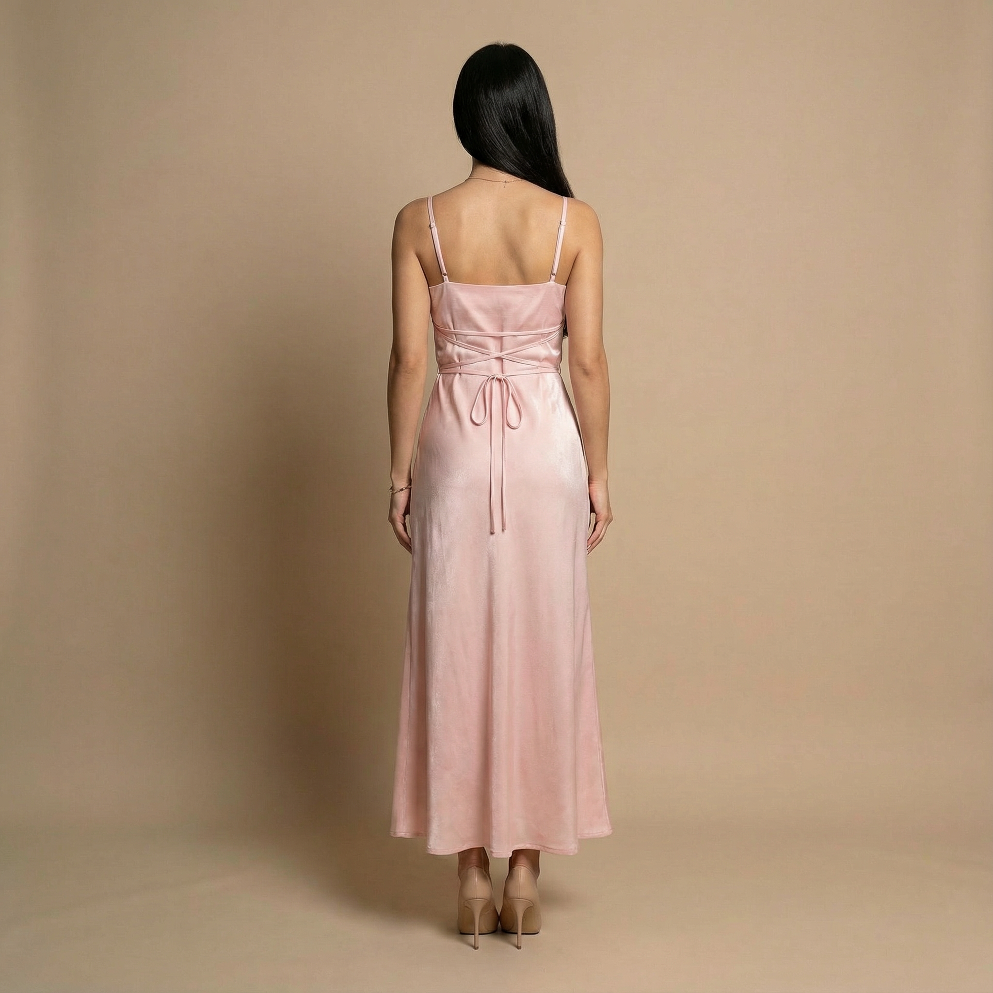 Сатенена рокля в розово: Glowin