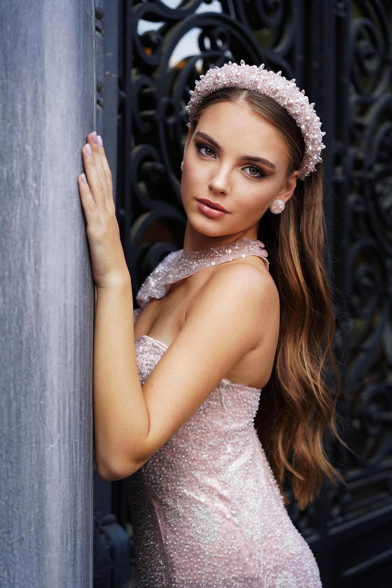 Диадема: The Queen of Pink Eternity