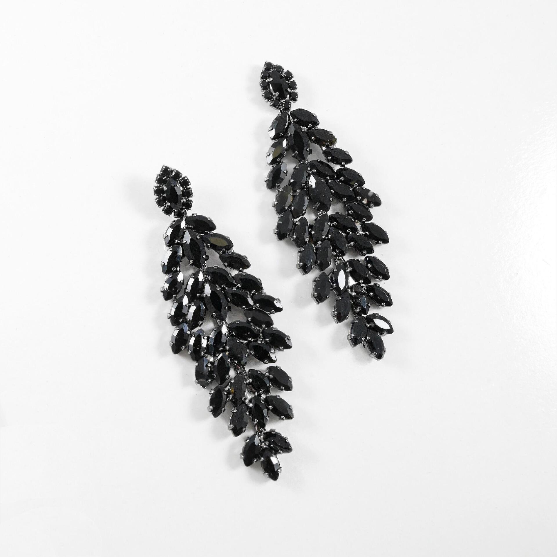 Обеци: Black Crystals