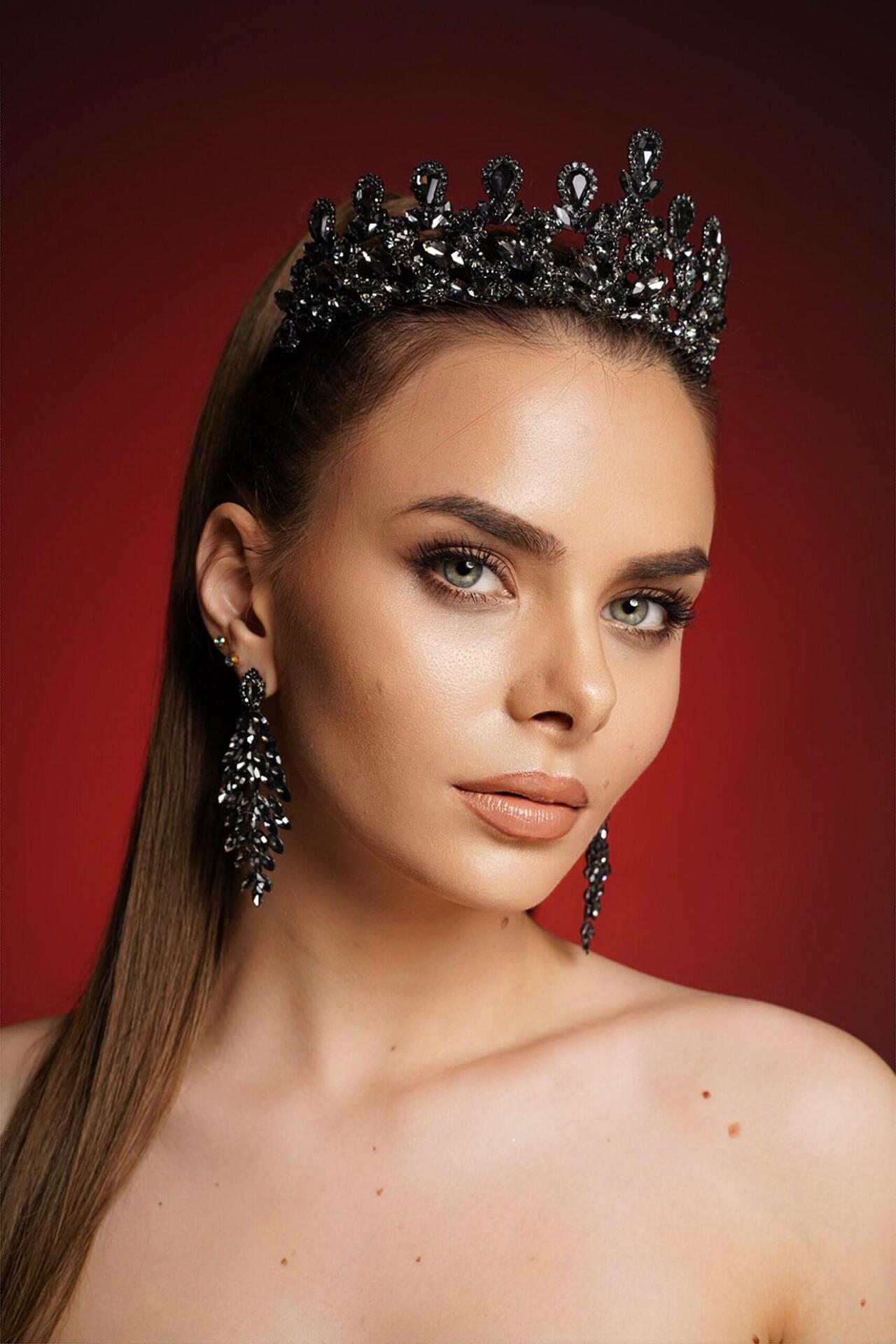 Обеци: Grey Earrings